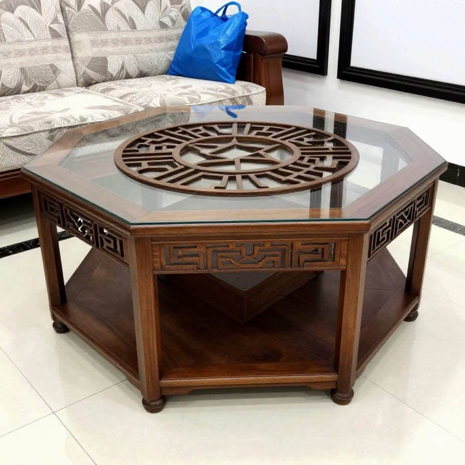 Một bảng dữ liệu trống và biên giới giữa phân tích với bịa đặt