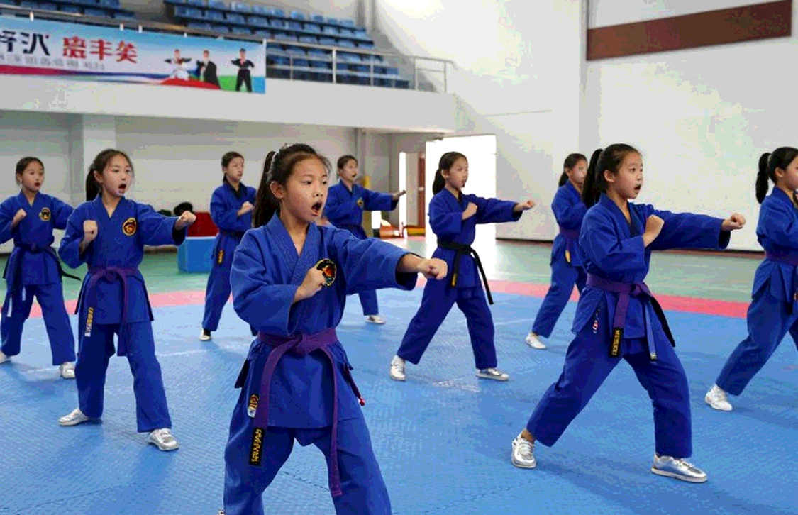 Vietnam's U50 mixed-pair poomsae gold at Chuncheon 2026: a title rebuilt around Nguyen Thien Phung