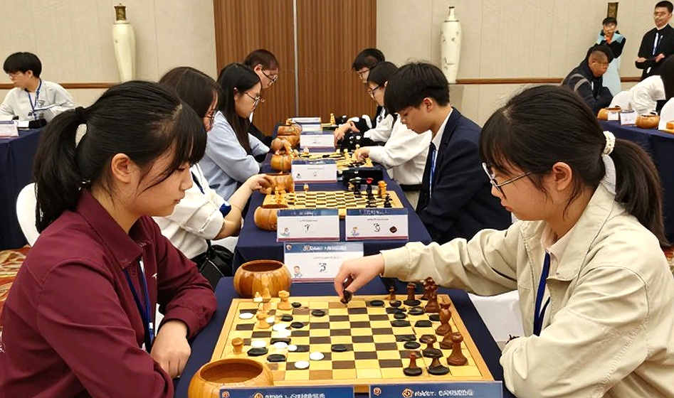 Tiêu đề gọi Bodhana Sivanandan, nội dung bán gói khai cuộc Elephant Gambit 60 phút