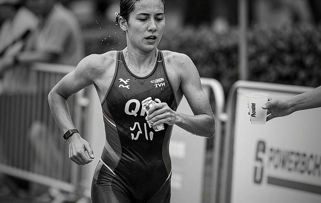 Lizzy Johnson cam kết với Florida State 2028: đọc lại 23.17 giây và bài toán hai giây ở 100 mét tự do