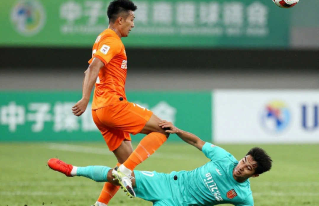 Abderrazak Hamdallah vắng mặt trước Al-Hilal do chấn thương hamstring