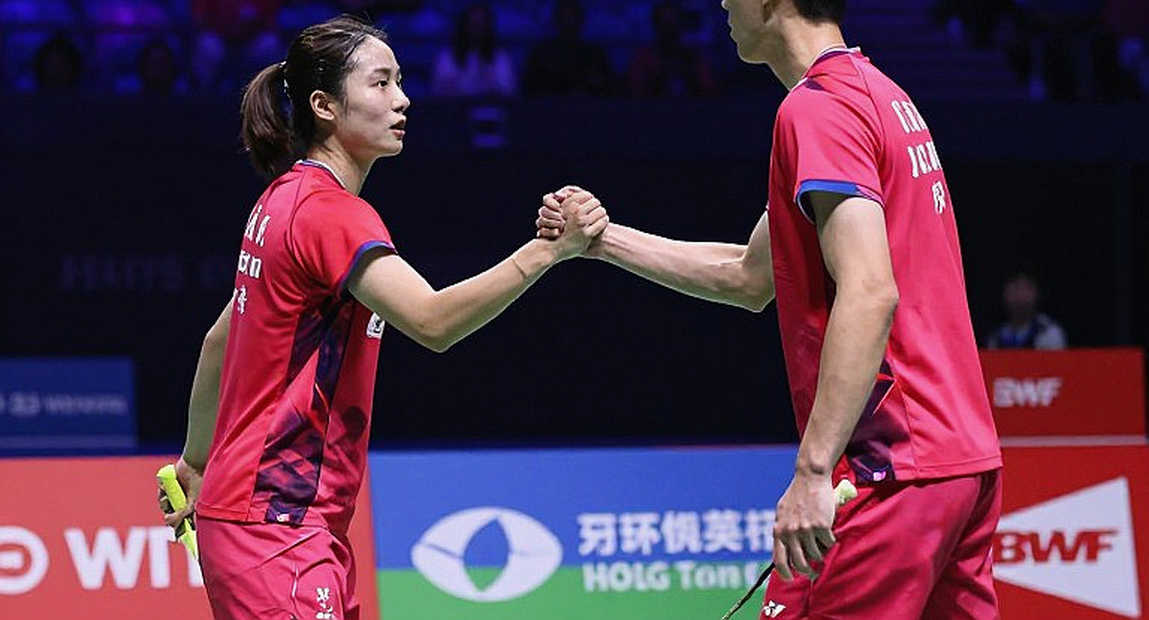 Alwi Farhan and the Momota Lesson: When Tokyo Becomes Indonesian Badminton's Laboratory Alwi Farhan and the Momota Lesson: When Tokyo Becomes Indonesian Badminton's Laboratory