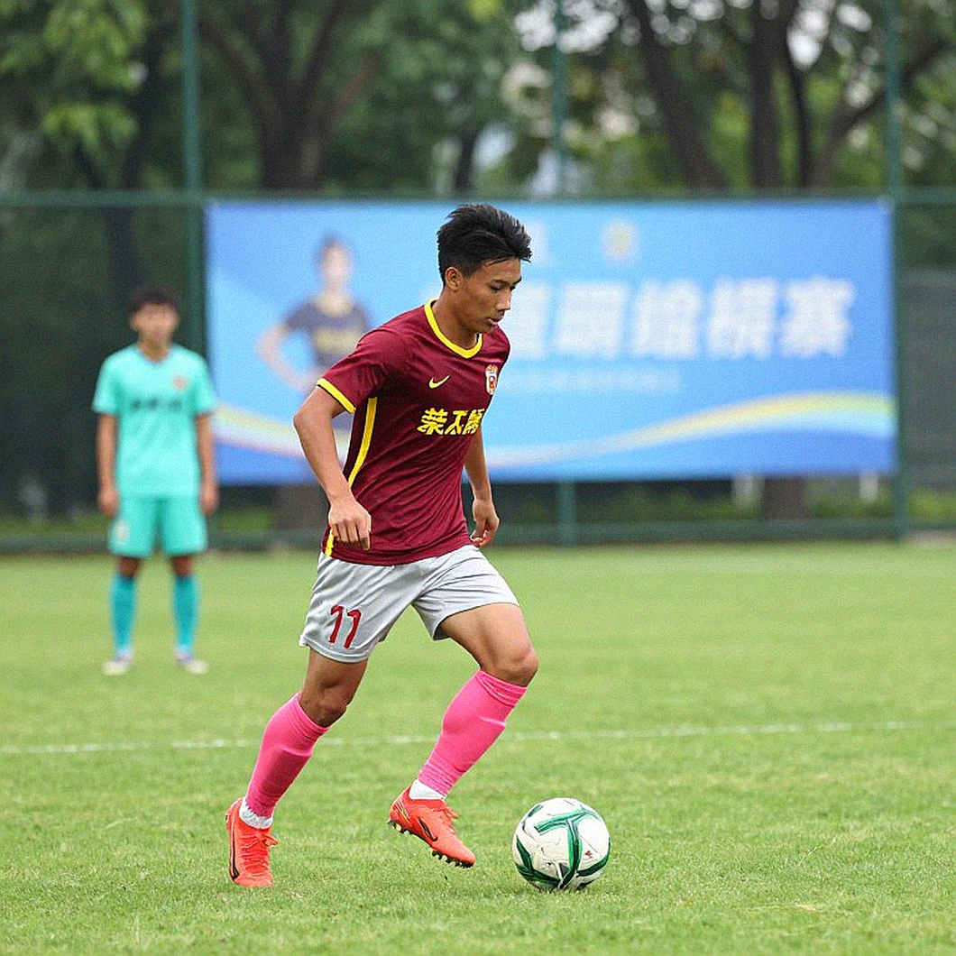 Niềm tin không nằm trong bảng thống kê: Đọc lại phòng thay đồ Sài Gòn FC từ Thống Nhất đến Doha
