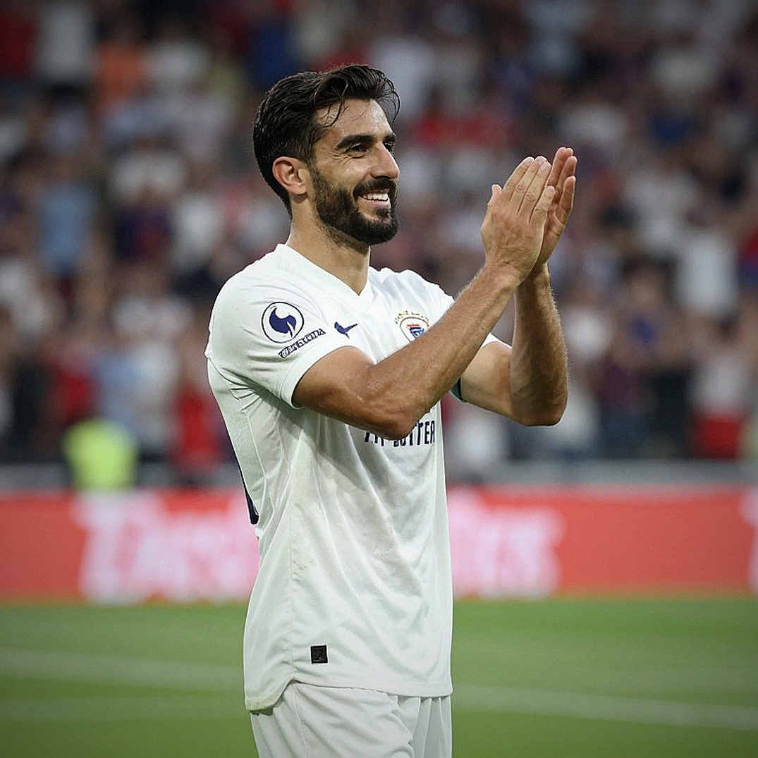 Sáu trận và chiếc la bàn: khoảng trống mang tên Rodri ở trục giữa Real Madrid