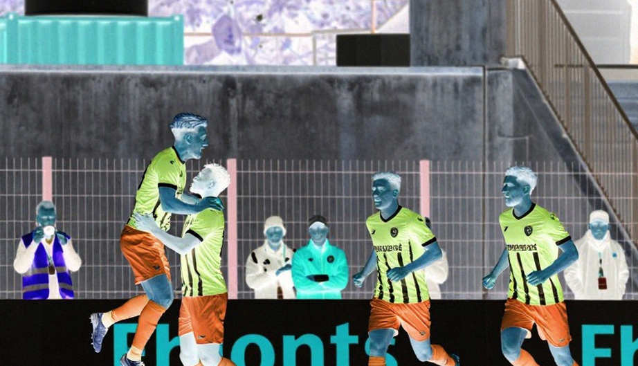 Persib Bandung 1-2 Persija Jakarta: Vết nứt cánh phải và điều Bung Kus nhìn thấy ở vòng 2 BRI Super League 2026/27 Persib Bandung 1-2 Persija Jakarta: Vết nứt cánh phải và điều Bung Kus nhìn thấy ở vòng 2 BRI Super League 2026/27